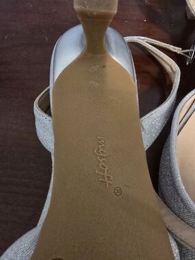 Silver Glitter Slingback Heels - Women's Dress Shoes